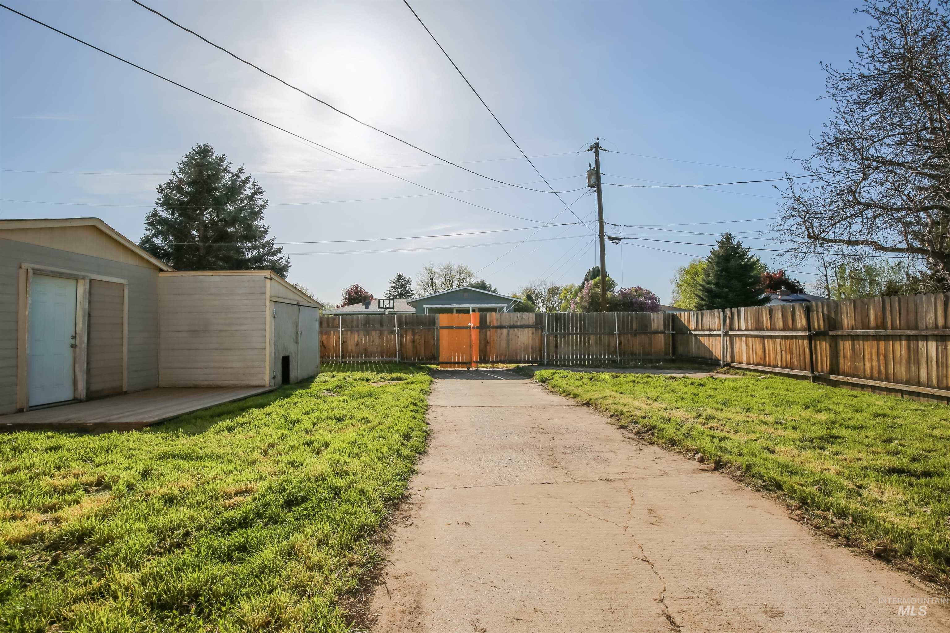 1535 N. 6th Street, Payette, Idaho 83661, 3 Bedrooms, 1.5 Bathrooms, Residential For Sale, Price $278,500,MLS 98982884