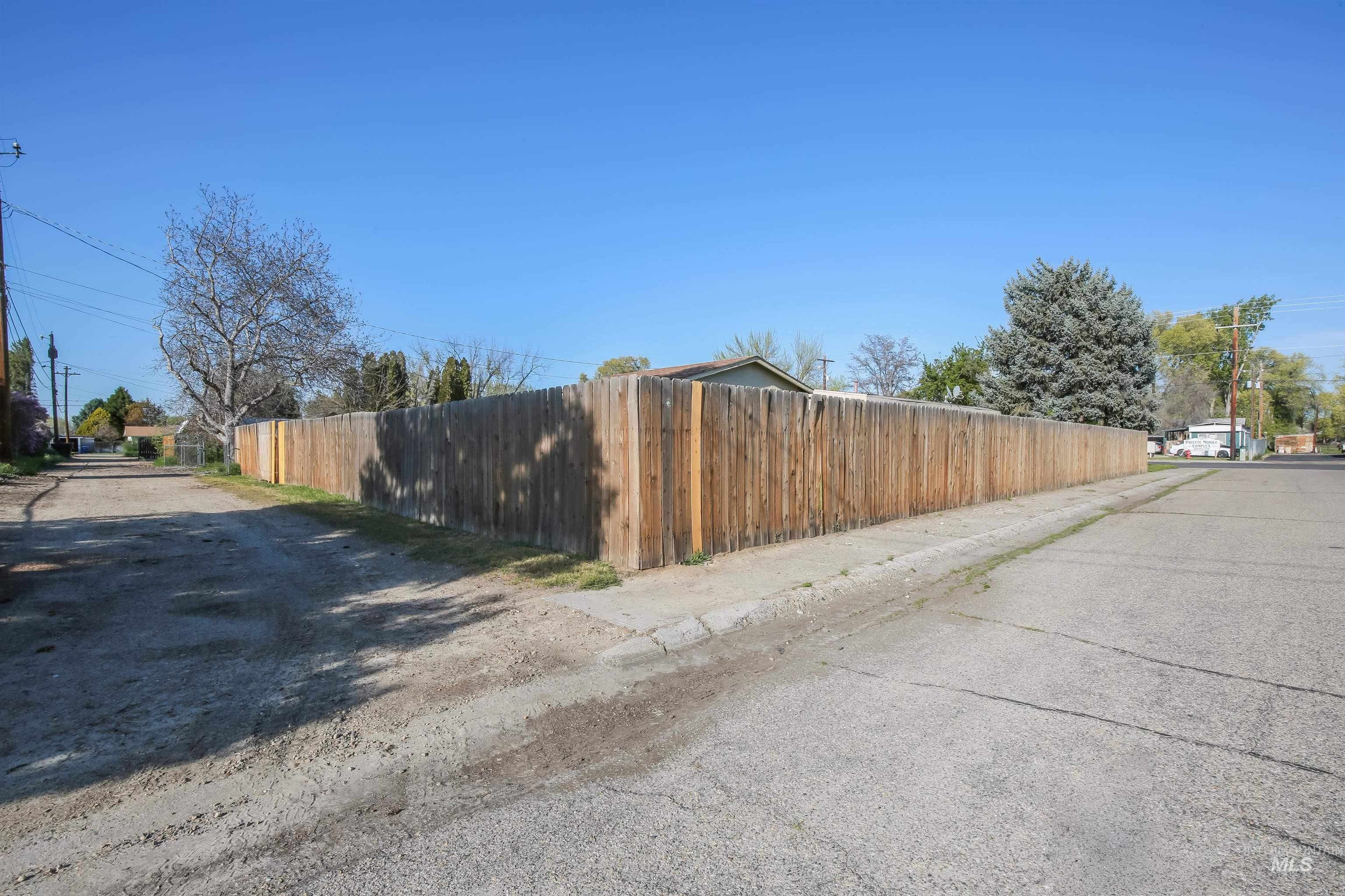 1535 N. 6th Street, Payette, Idaho 83661, 3 Bedrooms, 1.5 Bathrooms, Residential For Sale, Price $278,500,MLS 98982884