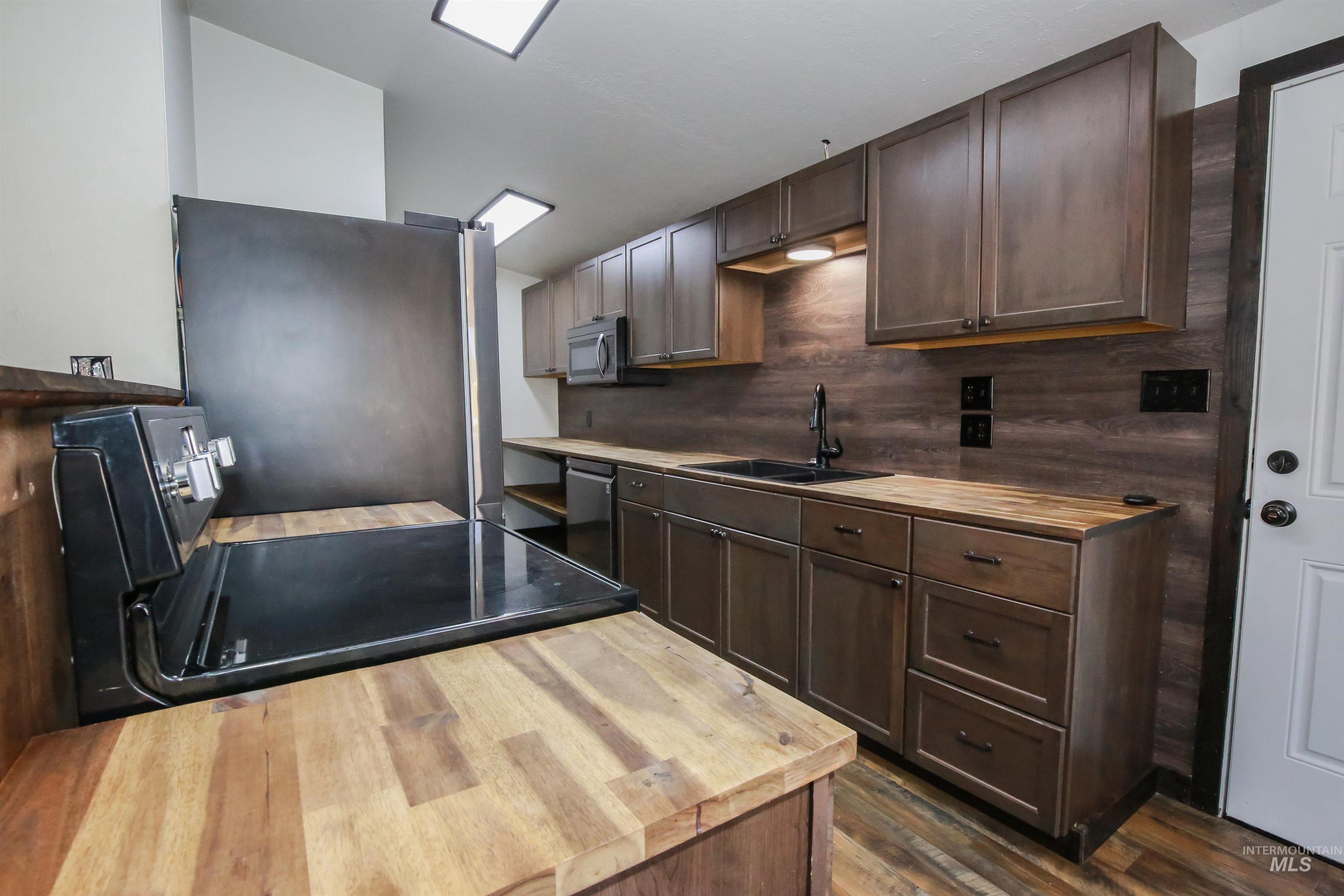 1535 N. 6th Street, Payette, Idaho 83661, 3 Bedrooms, 1.5 Bathrooms, Residential For Sale, Price $278,500,MLS 98982884