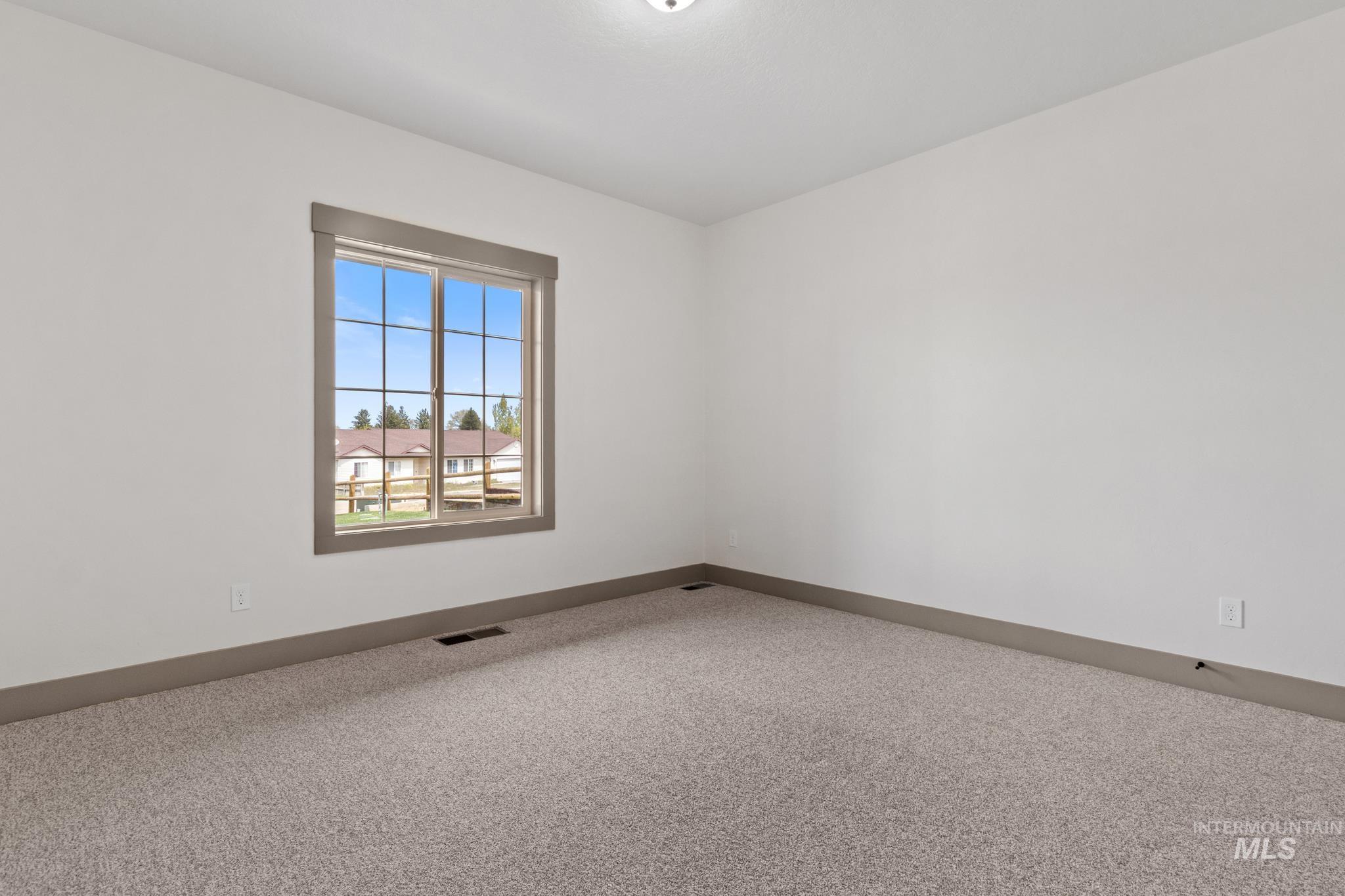 885 S Iowa Ave, Payette, Idaho 83661, 4 Bedrooms, 2 Bathrooms, Residential For Sale, Price $430,000, 98982886