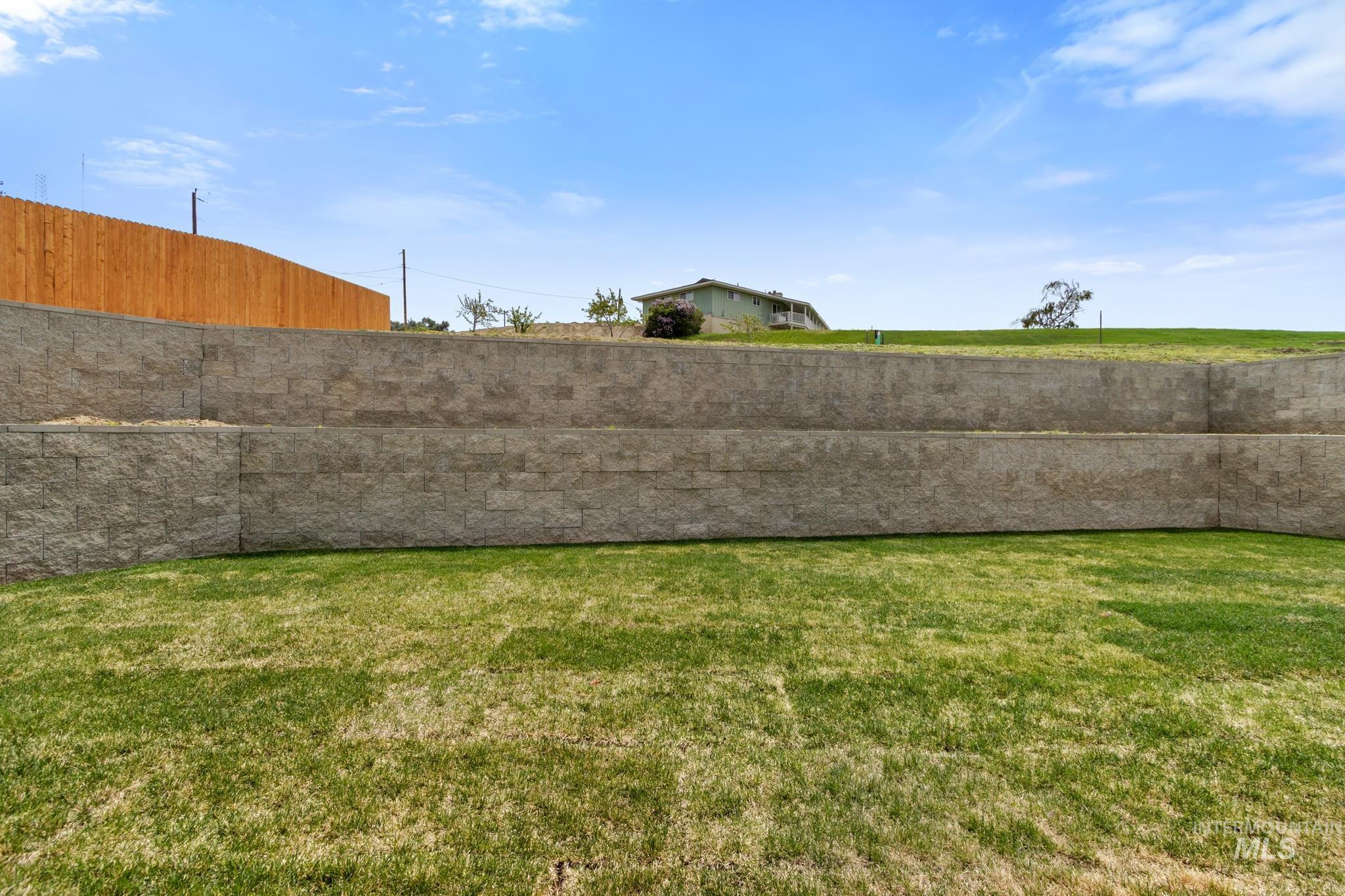 885 S Iowa Ave, Payette, Idaho 83661, 4 Bedrooms, 2 Bathrooms, Residential For Sale, Price $430,000, 98982886