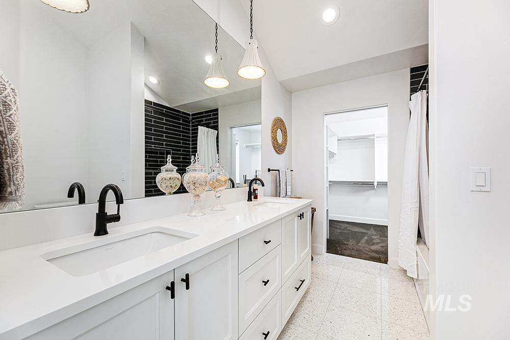 12597 Deer Ridge Trl, Nampa, Idaho 83686, 5 Bedrooms, 5 Bathrooms, Residential For Sale, Price $2,999,000,MLS 98982887