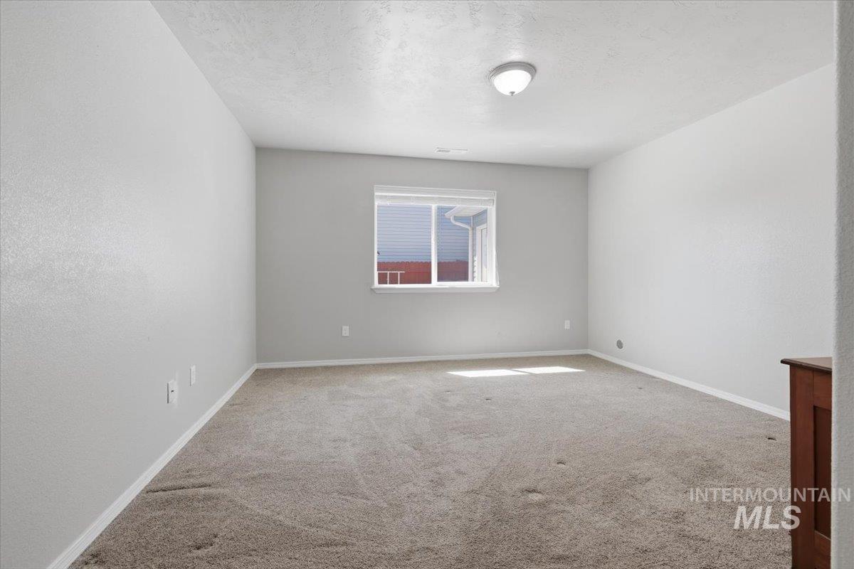 952 S Benewah Lake Ave, Middleton, Idaho 83644, 3 Bedrooms, 2 Bathrooms, Residential For Sale, Price $385,000, 98982890