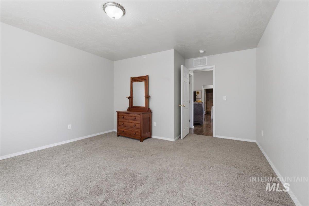 952 S Benewah Lake Ave, Middleton, Idaho 83644, 3 Bedrooms, 2 Bathrooms, Residential For Sale, Price $385,000, 98982890