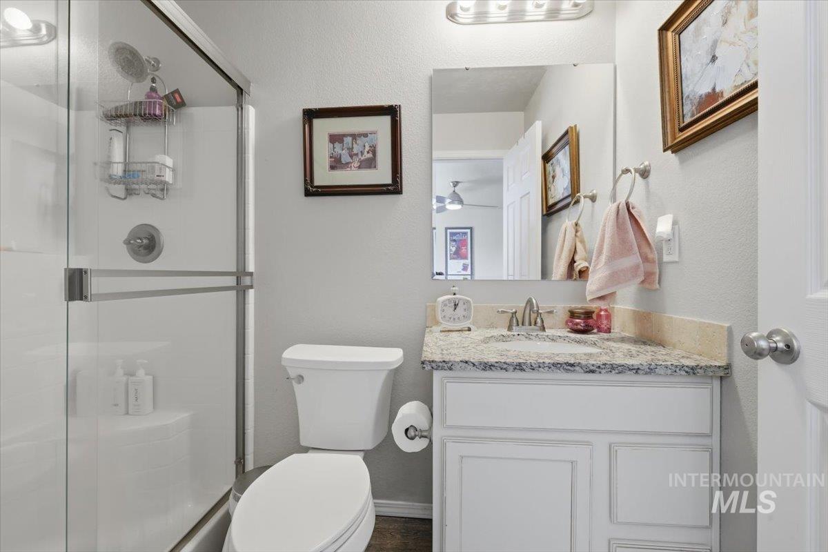 952 S Benewah Lake Ave, Middleton, Idaho 83644, 3 Bedrooms, 2 Bathrooms, Residential For Sale, Price $385,000, 98982890