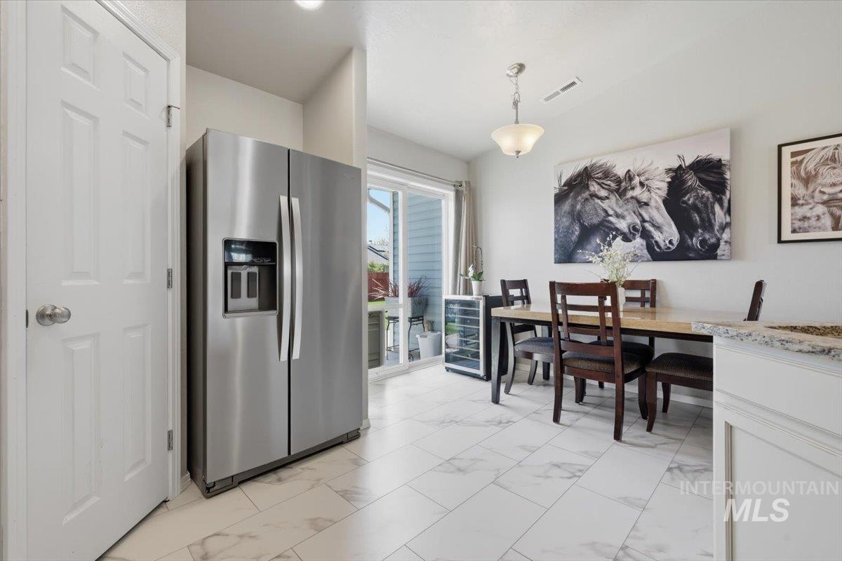 952 S Benewah Lake Ave, Middleton, Idaho 83644, 3 Bedrooms, 2 Bathrooms, Residential For Sale, Price $385,000, 98982890