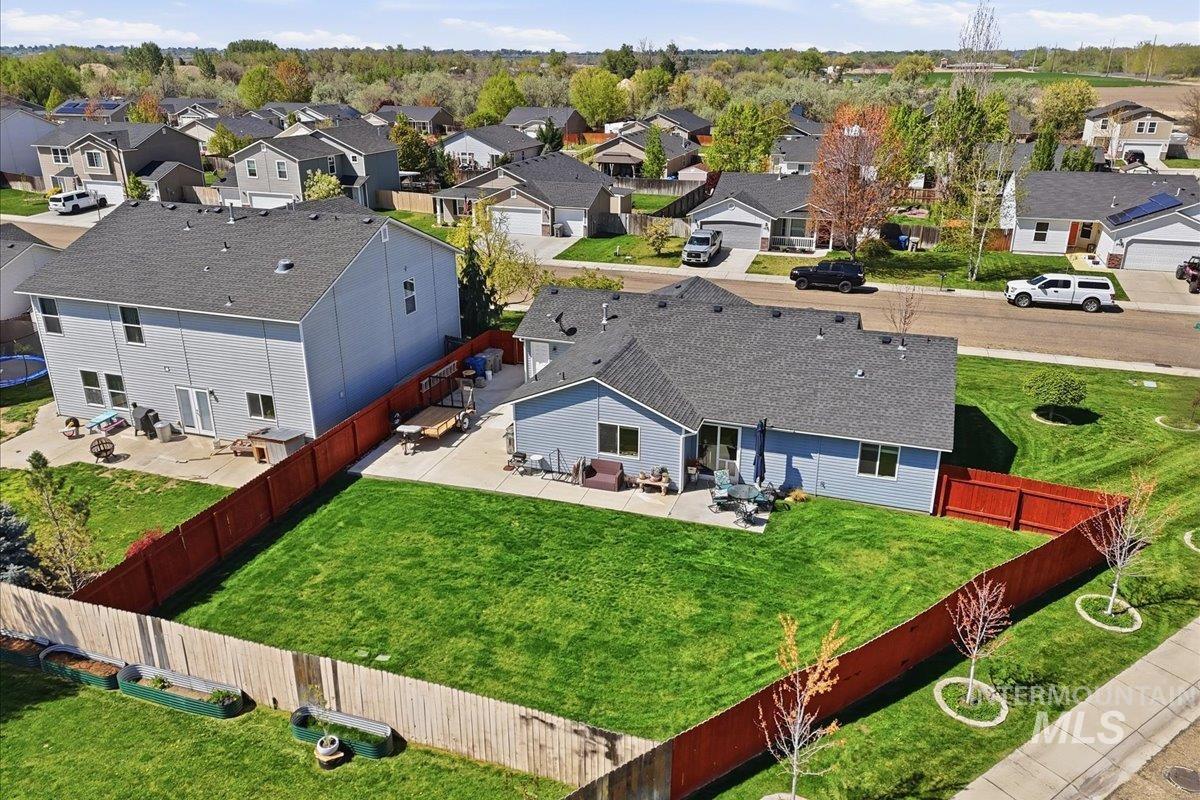 952 S Benewah Lake Ave, Middleton, Idaho 83644, 3 Bedrooms, 2 Bathrooms, Residential For Sale, Price $385,000, 98982890