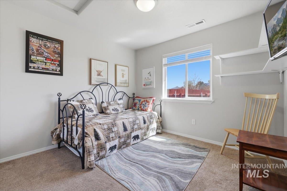 952 S Benewah Lake Ave, Middleton, Idaho 83644, 3 Bedrooms, 2 Bathrooms, Residential For Sale, Price $385,000, 98982890