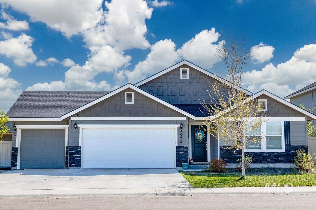 3953 E Hags Head St, Nampa, Idaho 83686, 4 Bedrooms, 2 Bathrooms, Residential For Sale, Price $470,000,MLS 98982894