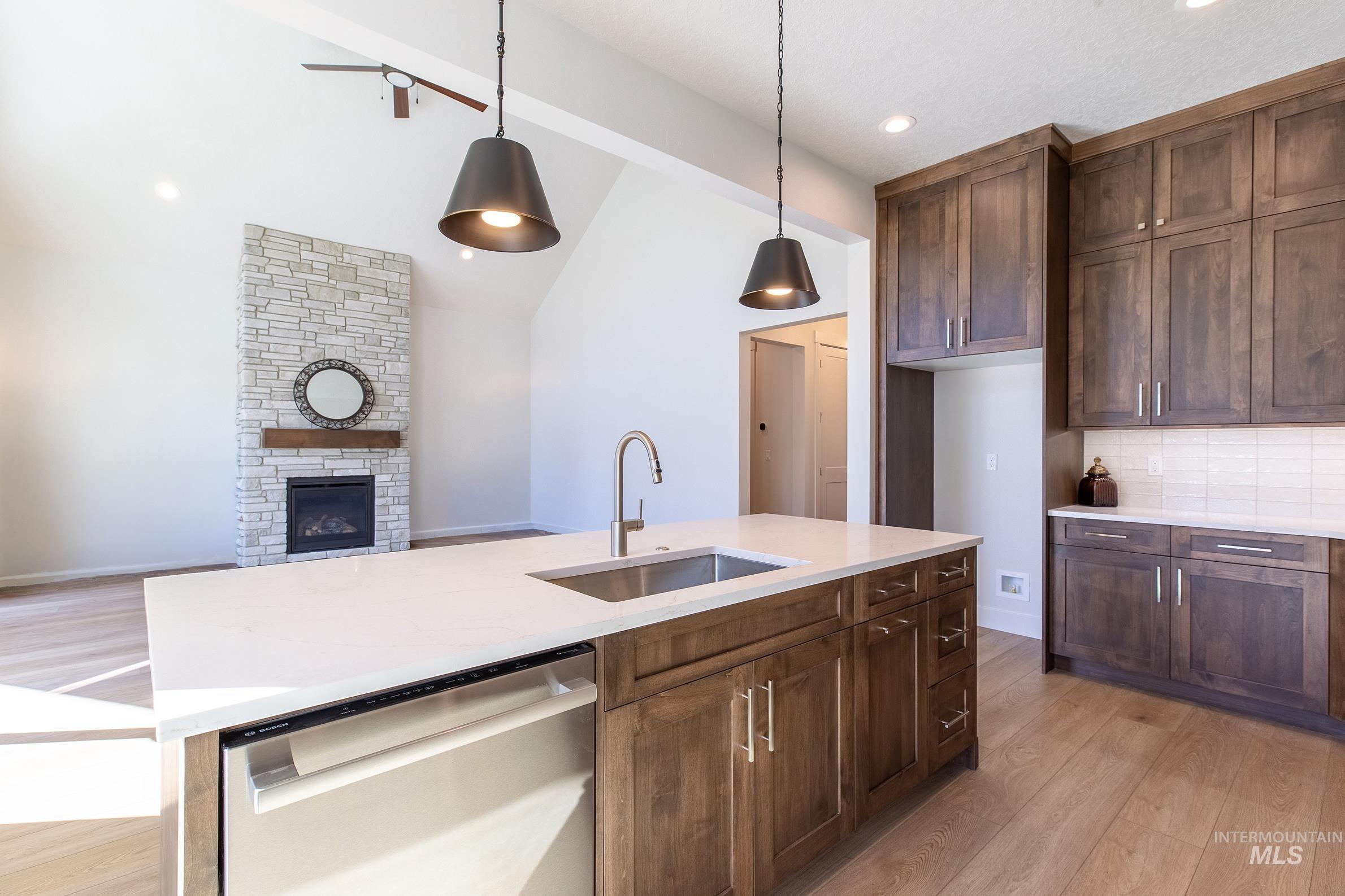 325 S Gearbox Way, Boise, Idaho 83716, 3 Bedrooms, 3.5 Bathrooms, Residential For Sale, Price $879,900, 98982896