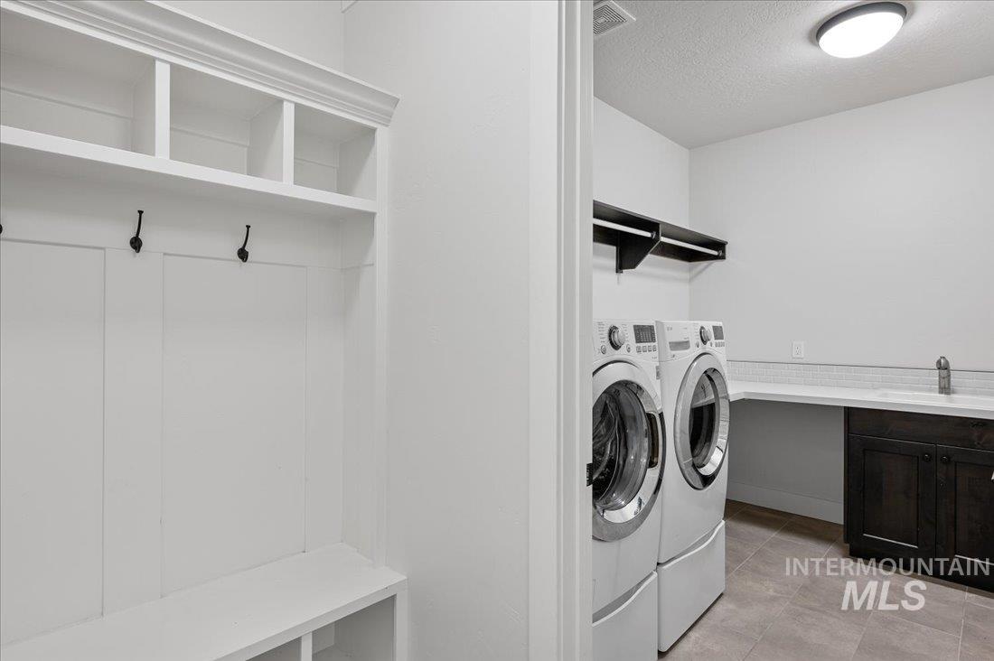 830 E Territory, Meridian, Idaho 83646, 5 Bedrooms, 3 Bathrooms, Residential For Sale, Price $825,000, 98982897