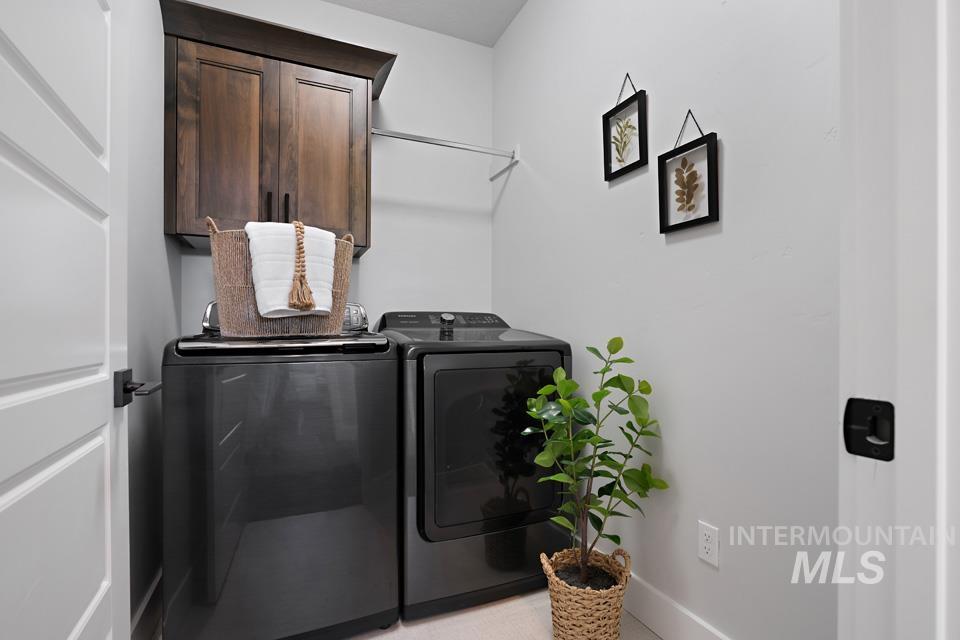 3379 S Yorktown, Boise, Idaho 83706, 4 Bedrooms, 2.5 Bathrooms, Residential For Sale, Price $759,950, 98982901