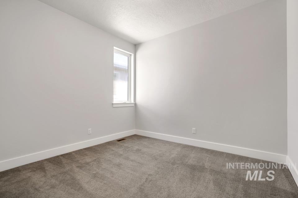 3379 S Yorktown, Boise, Idaho 83706, 4 Bedrooms, 2.5 Bathrooms, Residential For Sale, Price $759,950, 98982901