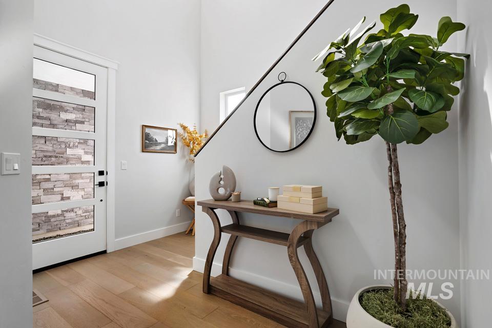 3379 S Yorktown, Boise, Idaho 83706, 4 Bedrooms, 2.5 Bathrooms, Residential For Sale, Price $759,950, 98982901