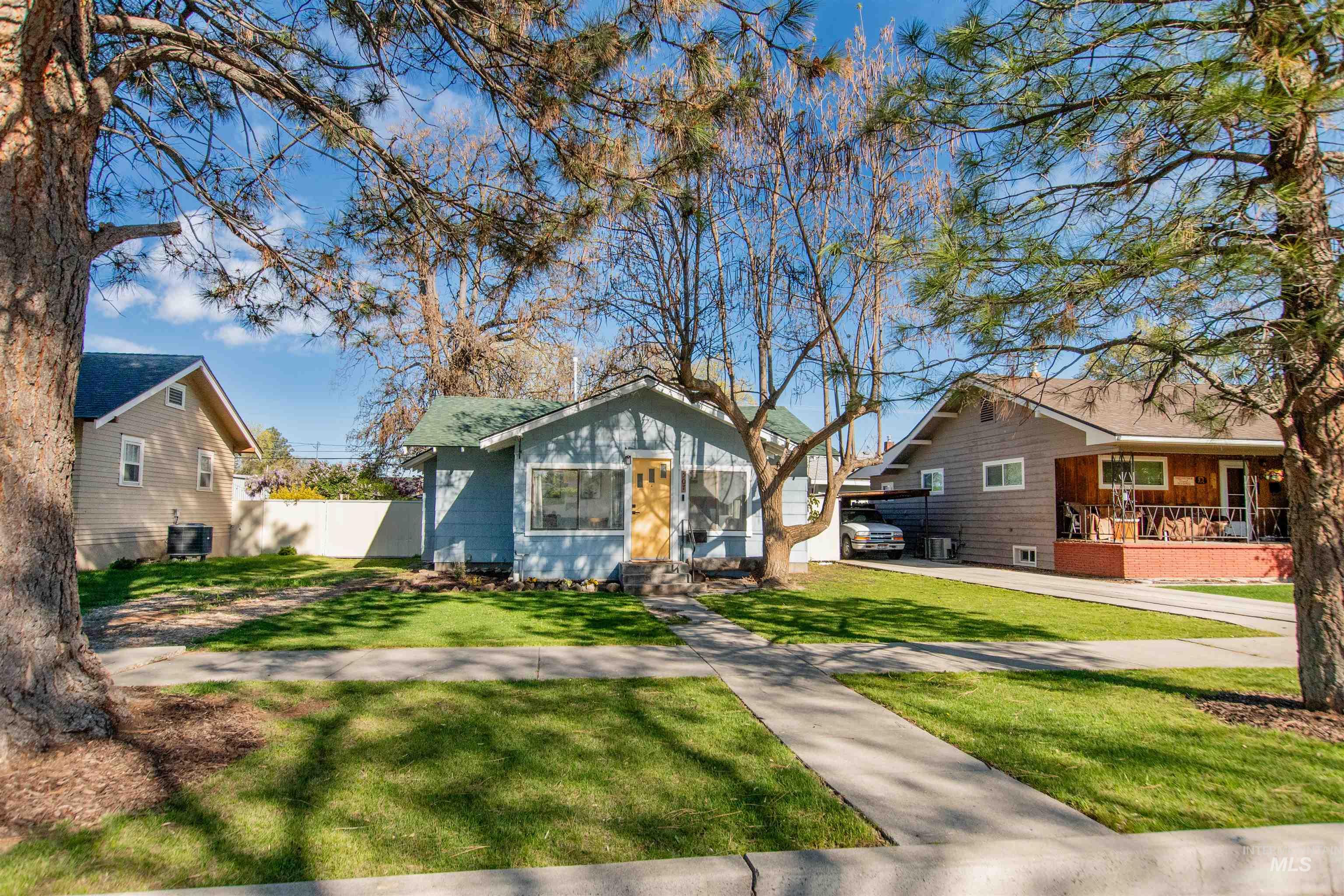 507 6th Ave S, Nampa, Idaho 83651, 2 Bedrooms, 1 Bathroom, Residential For Sale, Price $290,000, 98982902