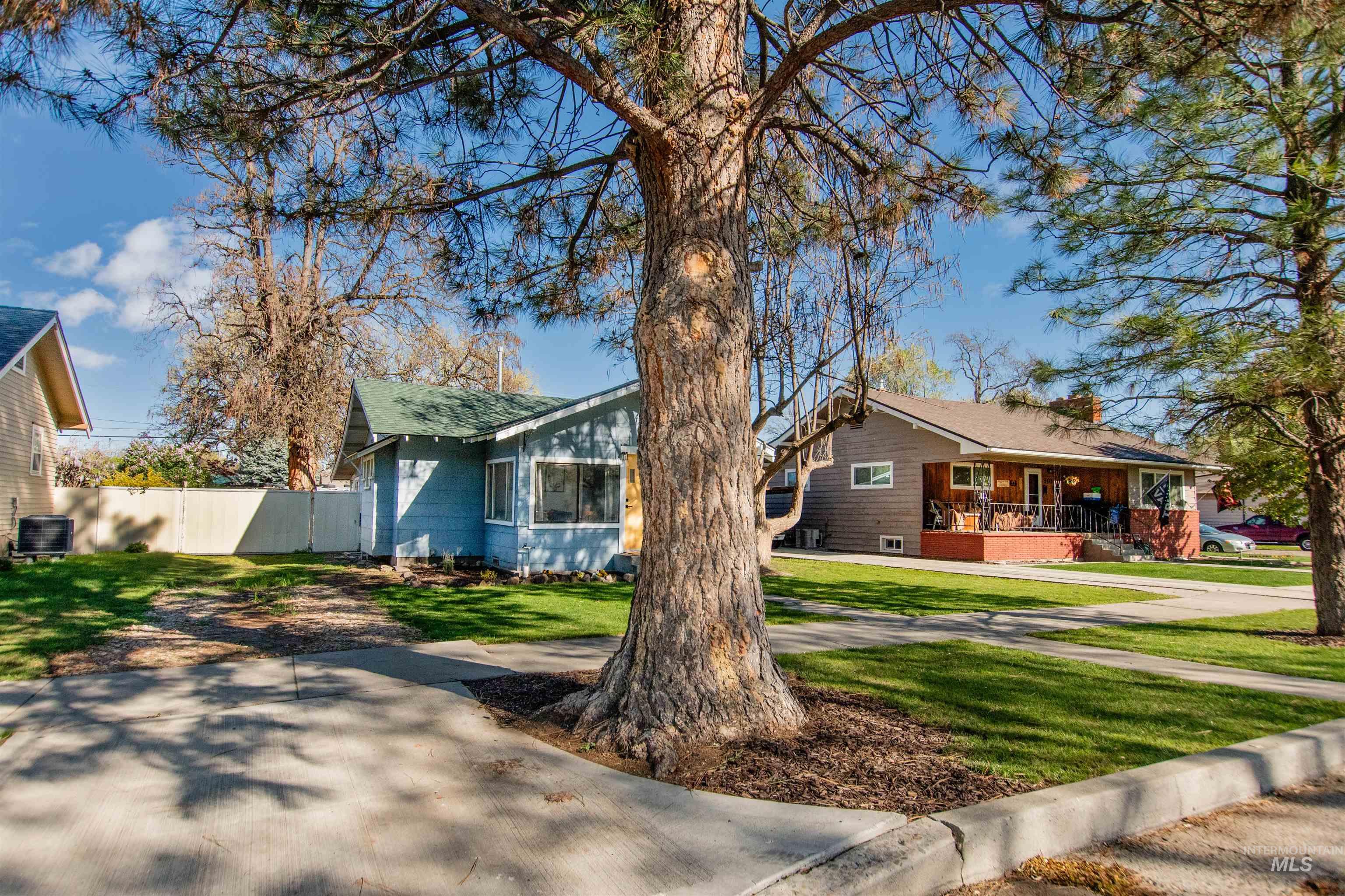 507 6th Ave S, Nampa, Idaho 83651, 2 Bedrooms, 1 Bathroom, Residential For Sale, Price $290,000, 98982902