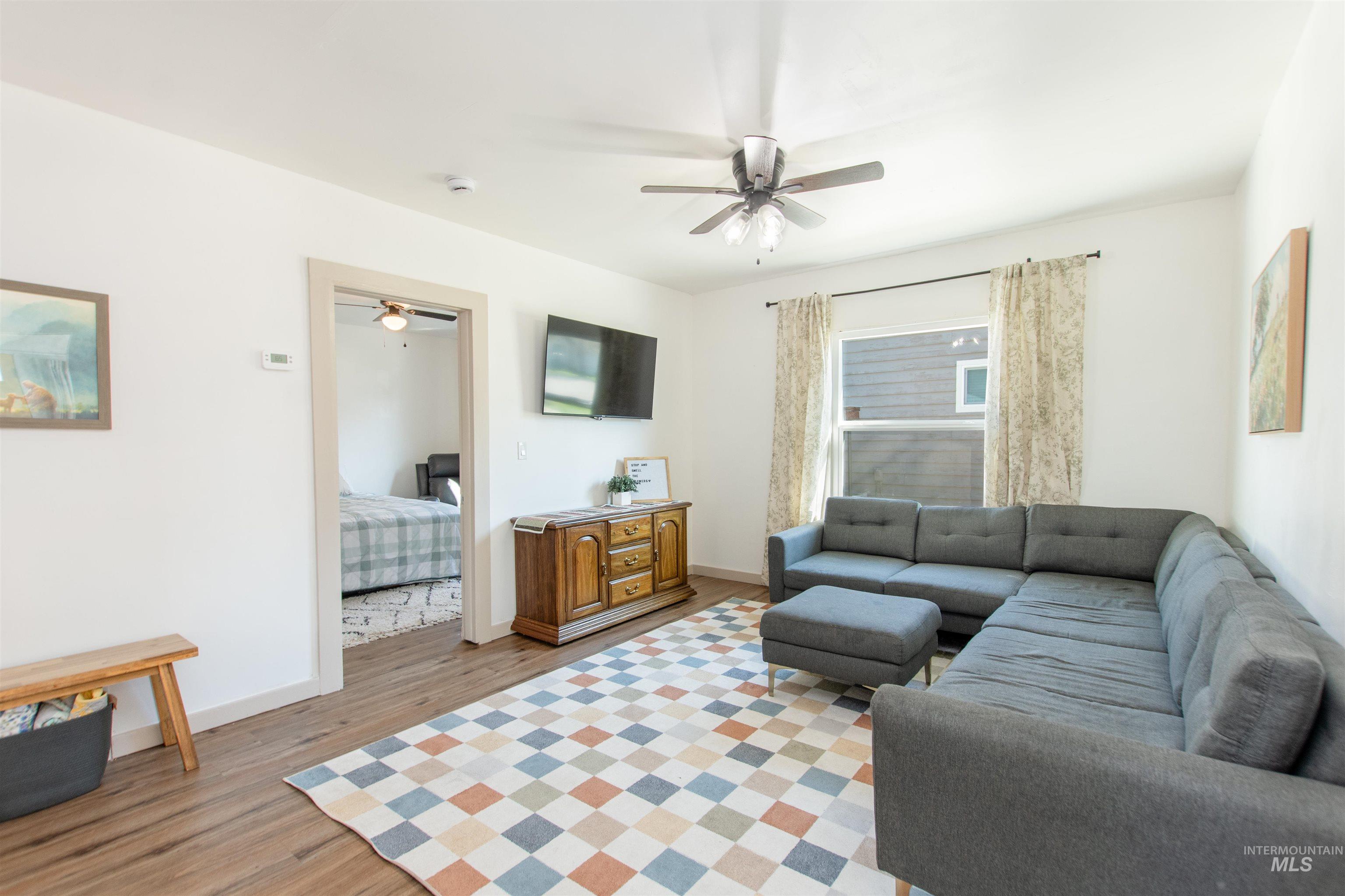 507 6th Ave S, Nampa, Idaho 83651, 2 Bedrooms, 1 Bathroom, Residential For Sale, Price $290,000, 98982902