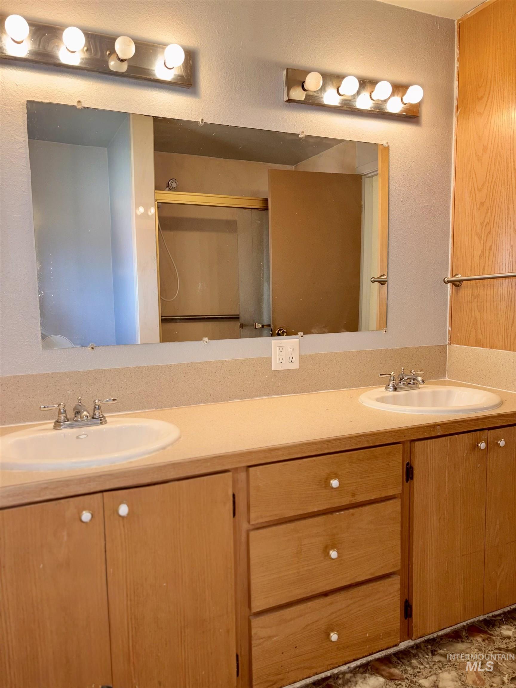 1603 Alder St., Caldwell, Idaho 83605, 4 Bedrooms, 2 Bathrooms, Residential For Sale, Price $315,000,MLS 98982903