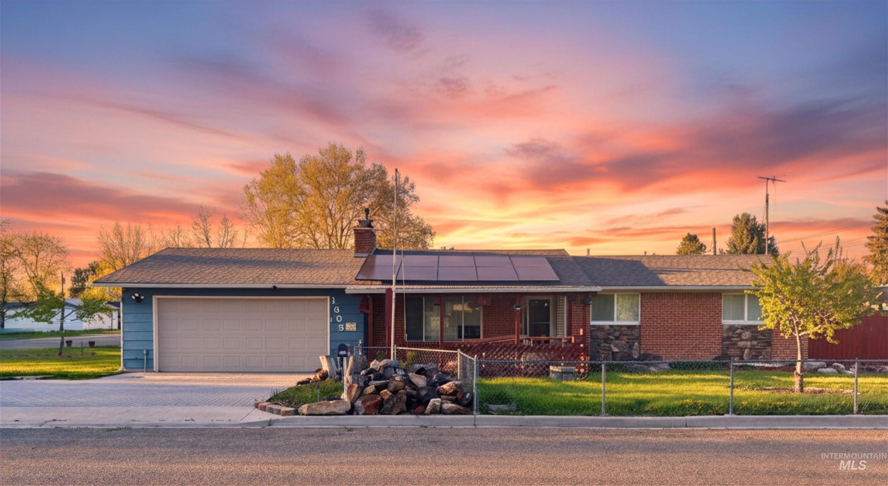 1603 Alder St., Caldwell, Idaho 83605, 4 Bedrooms, 2 Bathrooms, Residential For Sale, Price $315,000,MLS 98982903