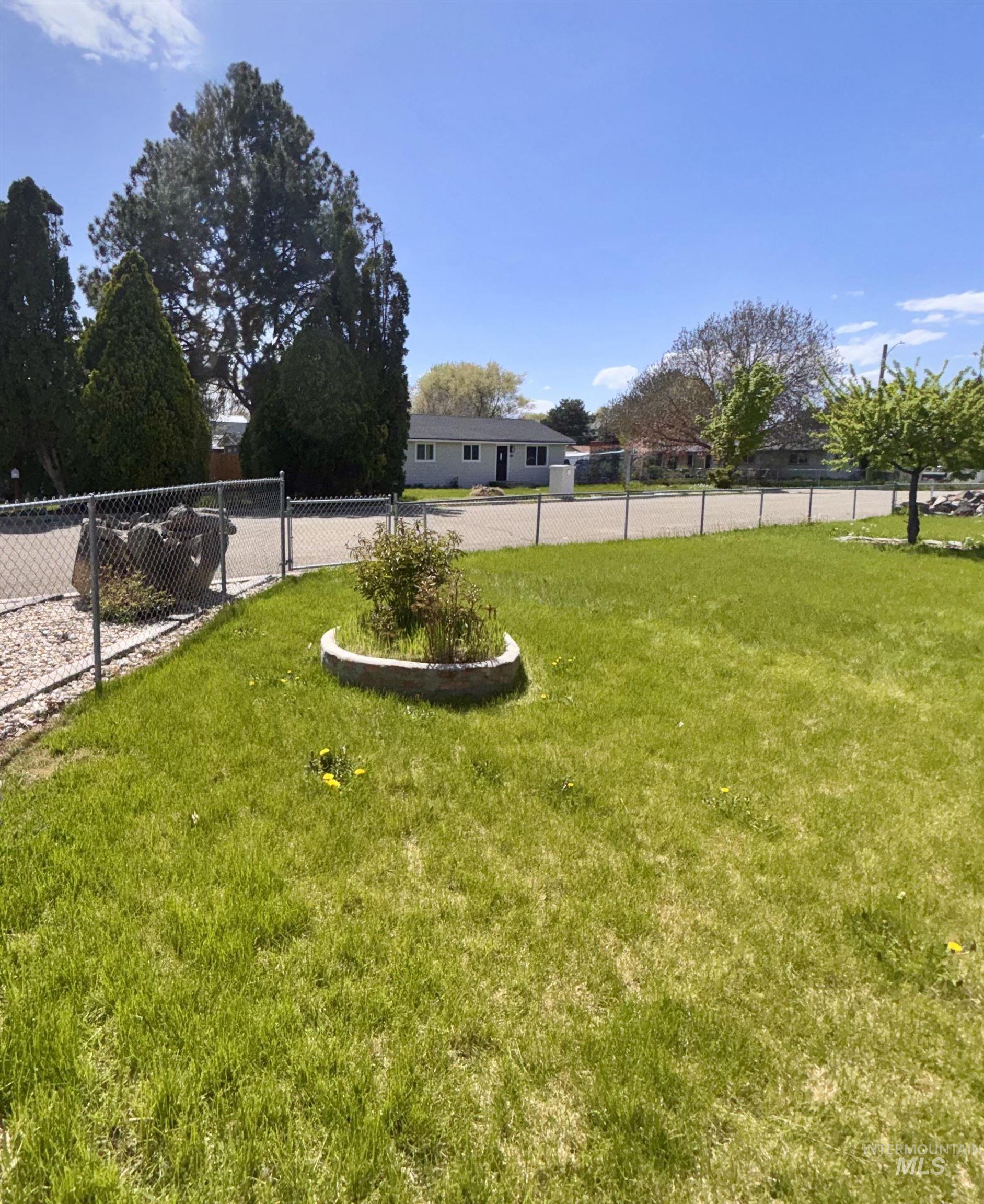 1603 Alder St., Caldwell, Idaho 83605, 4 Bedrooms, 2 Bathrooms, Residential For Sale, Price $315,000,MLS 98982903