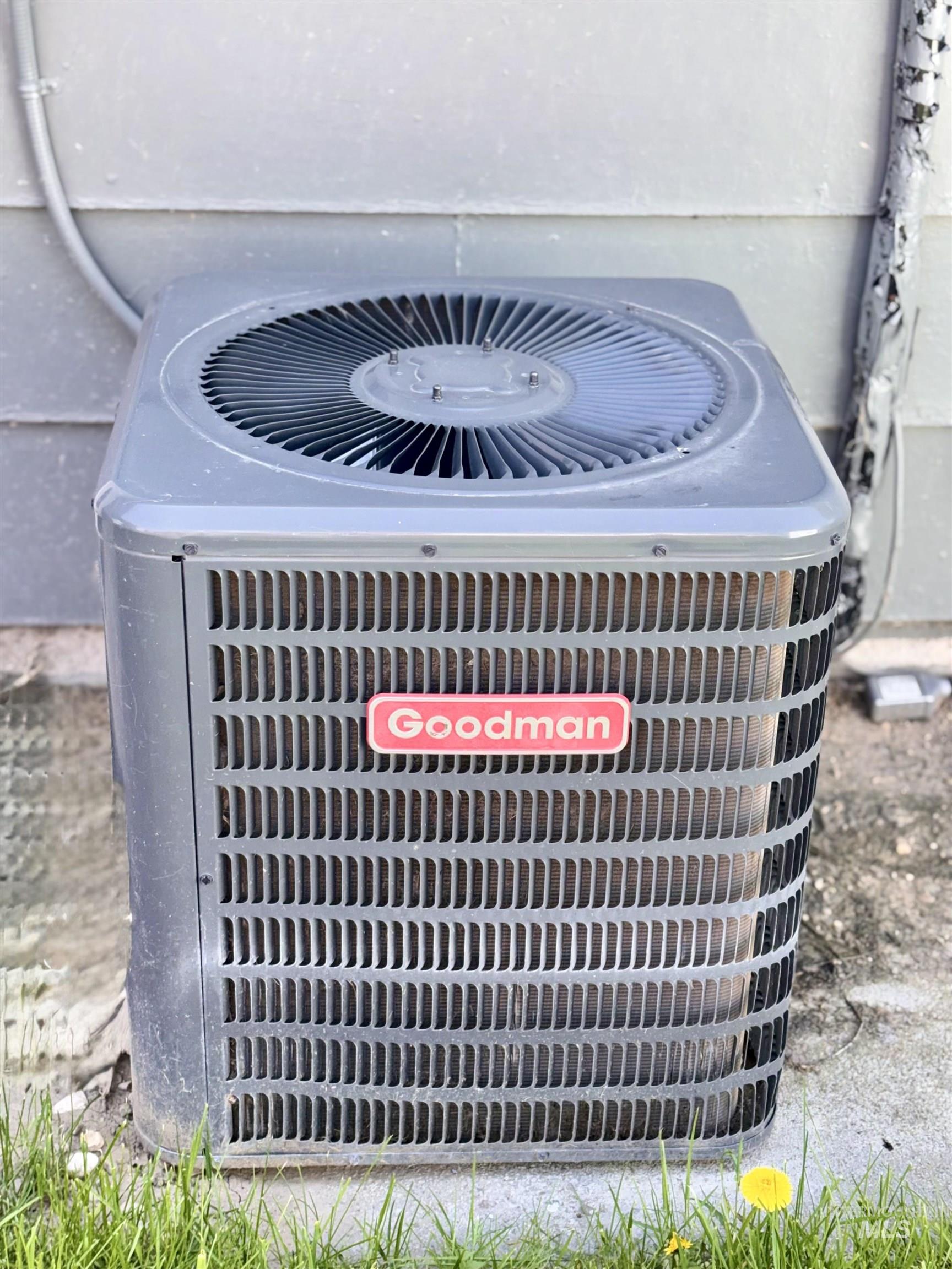 1603 Alder St., Caldwell, Idaho 83605, 4 Bedrooms, 2 Bathrooms, Residential For Sale, Price $315,000,MLS 98982903