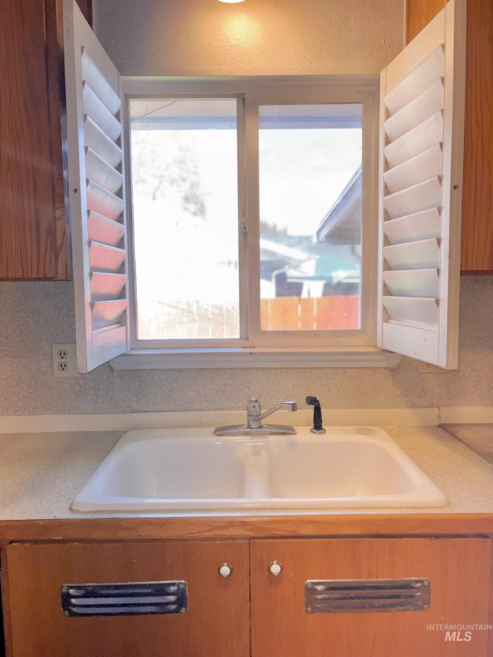 1603 Alder St., Caldwell, Idaho 83605, 4 Bedrooms, 2 Bathrooms, Residential For Sale, Price $315,000,MLS 98982903