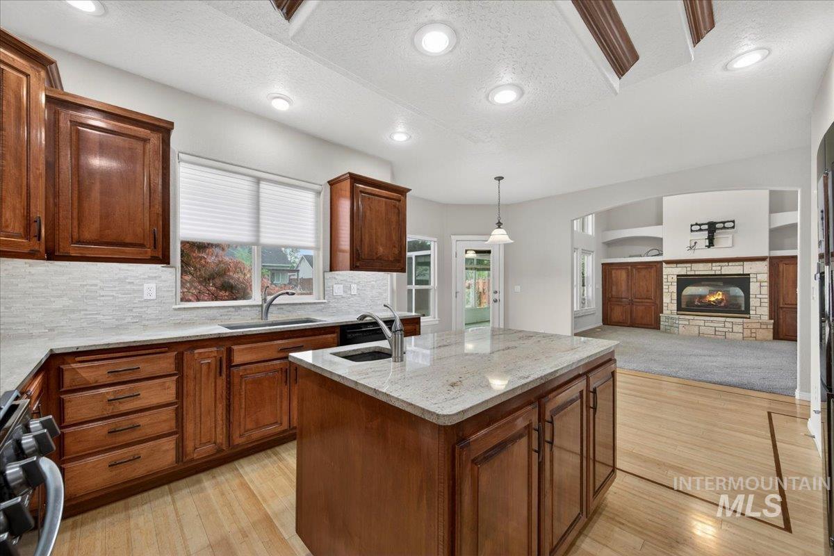 462 S Waterton Ave, Eagle, Idaho 83616, 4 Bedrooms, 2.5 Bathrooms, Residential For Sale, Price $689,990,MLS 98982904