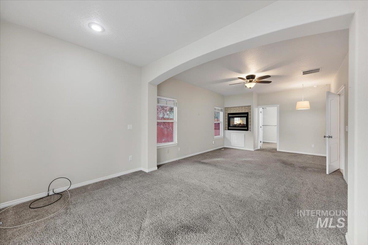 462 S Waterton Ave, Eagle, Idaho 83616, 4 Bedrooms, 2.5 Bathrooms, Residential For Sale, Price $699,990,MLS 98982904