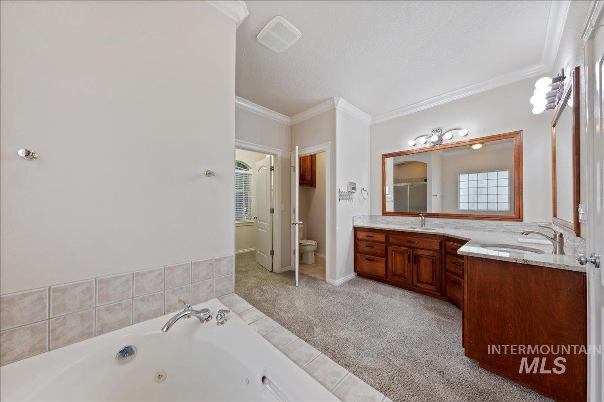 462 S Waterton Ave, Eagle, Idaho 83616, 4 Bedrooms, 2.5 Bathrooms, Residential For Sale, Price $699,990,MLS 98982904