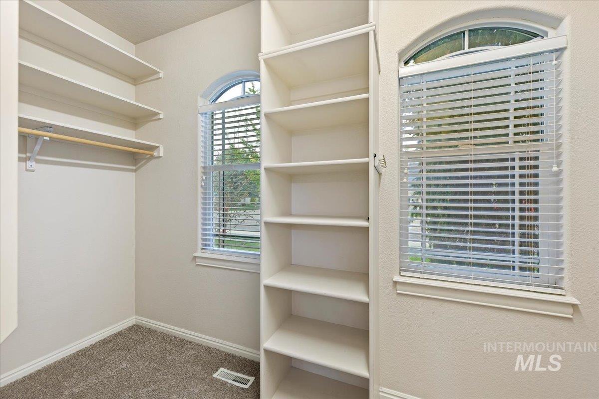 462 S Waterton Ave, Eagle, Idaho 83616, 4 Bedrooms, 2.5 Bathrooms, Residential For Sale, Price $699,990,MLS 98982904