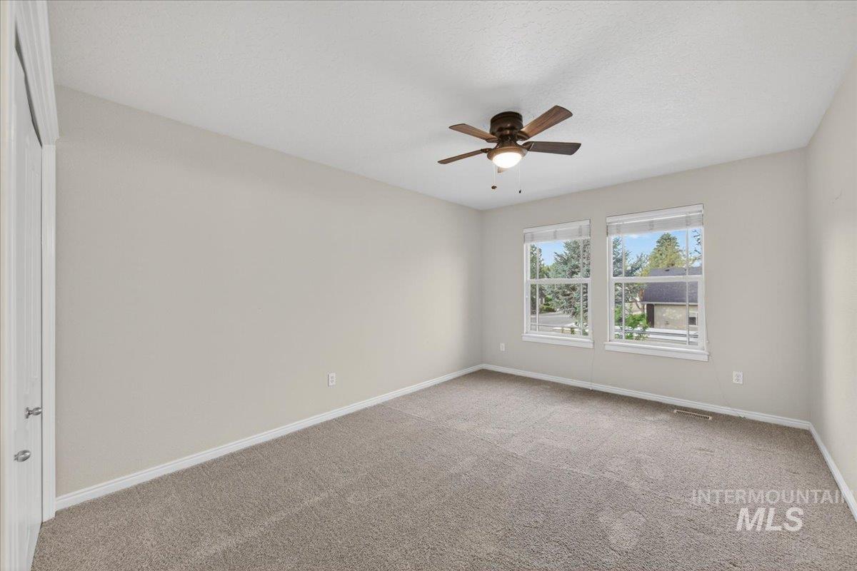 462 S Waterton Ave, Eagle, Idaho 83616, 4 Bedrooms, 2.5 Bathrooms, Residential For Sale, Price $689,990,MLS 98982904