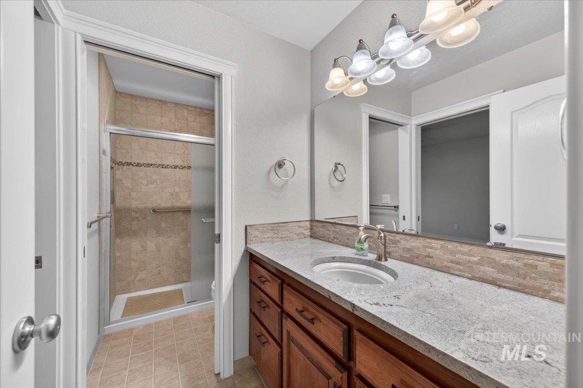 462 S Waterton Ave, Eagle, Idaho 83616, 4 Bedrooms, 2.5 Bathrooms, Residential For Sale, Price $689,990,MLS 98982904