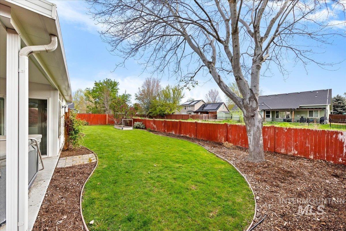 462 S Waterton Ave, Eagle, Idaho 83616, 4 Bedrooms, 2.5 Bathrooms, Residential For Sale, Price $689,990,MLS 98982904