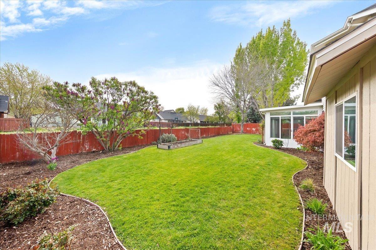 462 S Waterton Ave, Eagle, Idaho 83616, 4 Bedrooms, 2.5 Bathrooms, Residential For Sale, Price $699,990,MLS 98982904