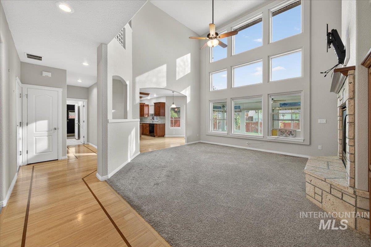 462 S Waterton Ave, Eagle, Idaho 83616, 4 Bedrooms, 2.5 Bathrooms, Residential For Sale, Price $699,990,MLS 98982904