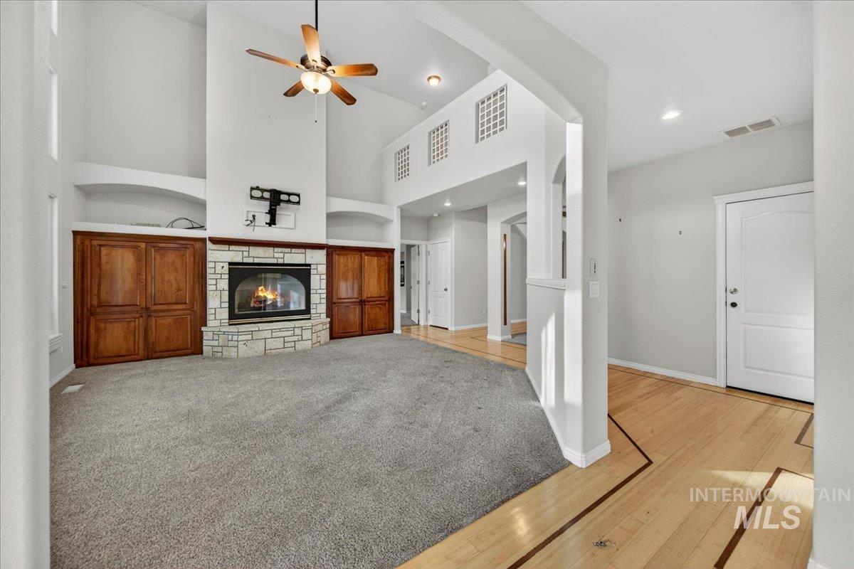 462 S Waterton Ave, Eagle, Idaho 83616, 4 Bedrooms, 2.5 Bathrooms, Residential For Sale, Price $699,990,MLS 98982904