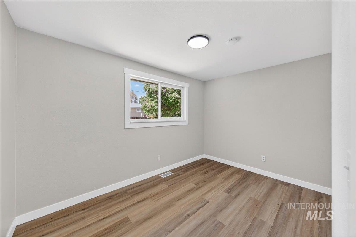 205 Meyer Ave, Nampa, Idaho 83686, 3 Bedrooms, 1 Bathroom, Residential For Sale, Price $325,000, 98982905