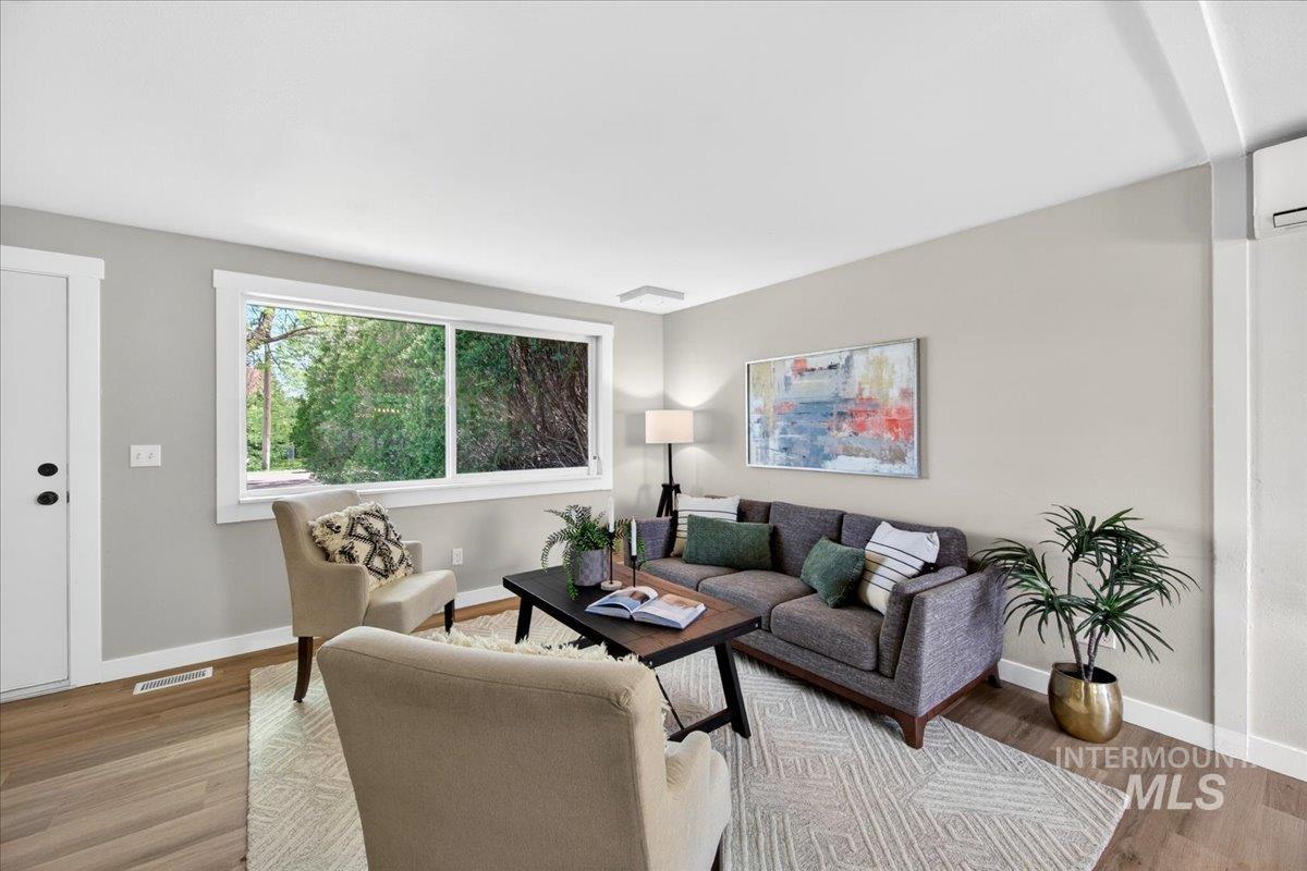 205 Meyer Ave, Nampa, Idaho 83686, 3 Bedrooms, 1 Bathroom, Residential For Sale, Price $325,000, 98982905