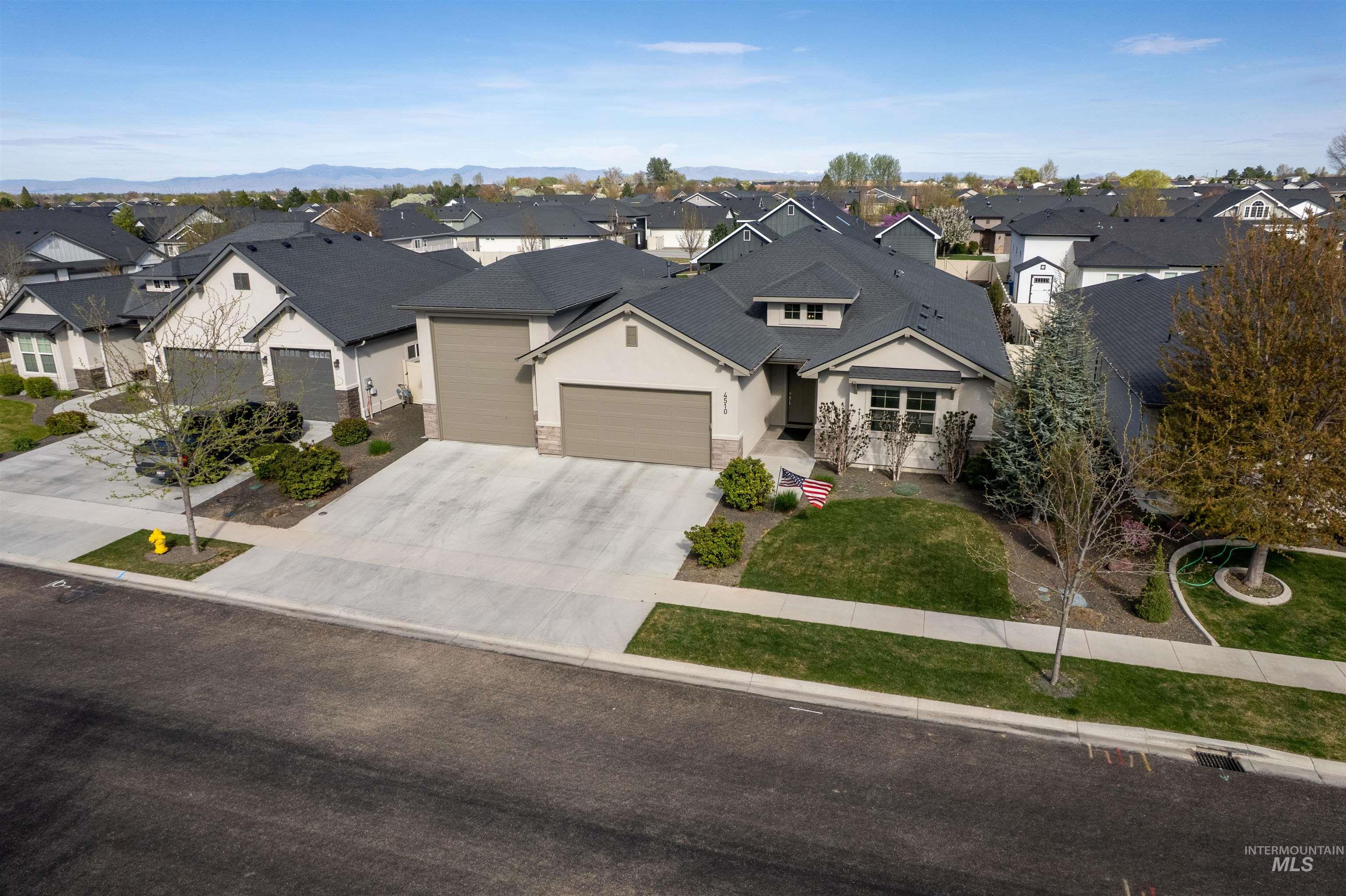 4510 S Gabbro Way, Nampa, Idaho 83686, 3 Bedrooms, 2.5 Bathrooms, Residential For Sale, Price $749,000,MLS 98982906