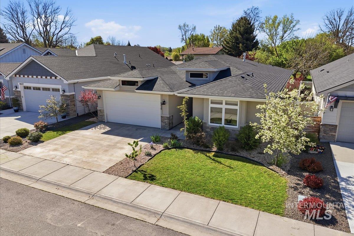 6639 W Hammermill Dr, Boise, Idaho 83714, 3 Bedrooms, 2 Bathrooms, Residential For Sale, Price $700,000,MLS 98982907