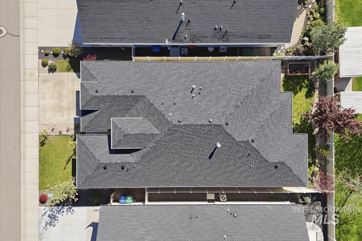 6639 W Hammermill Dr, Boise, Idaho 83714, 3 Bedrooms, 2 Bathrooms, Residential For Sale, Price $700,000,MLS 98982907