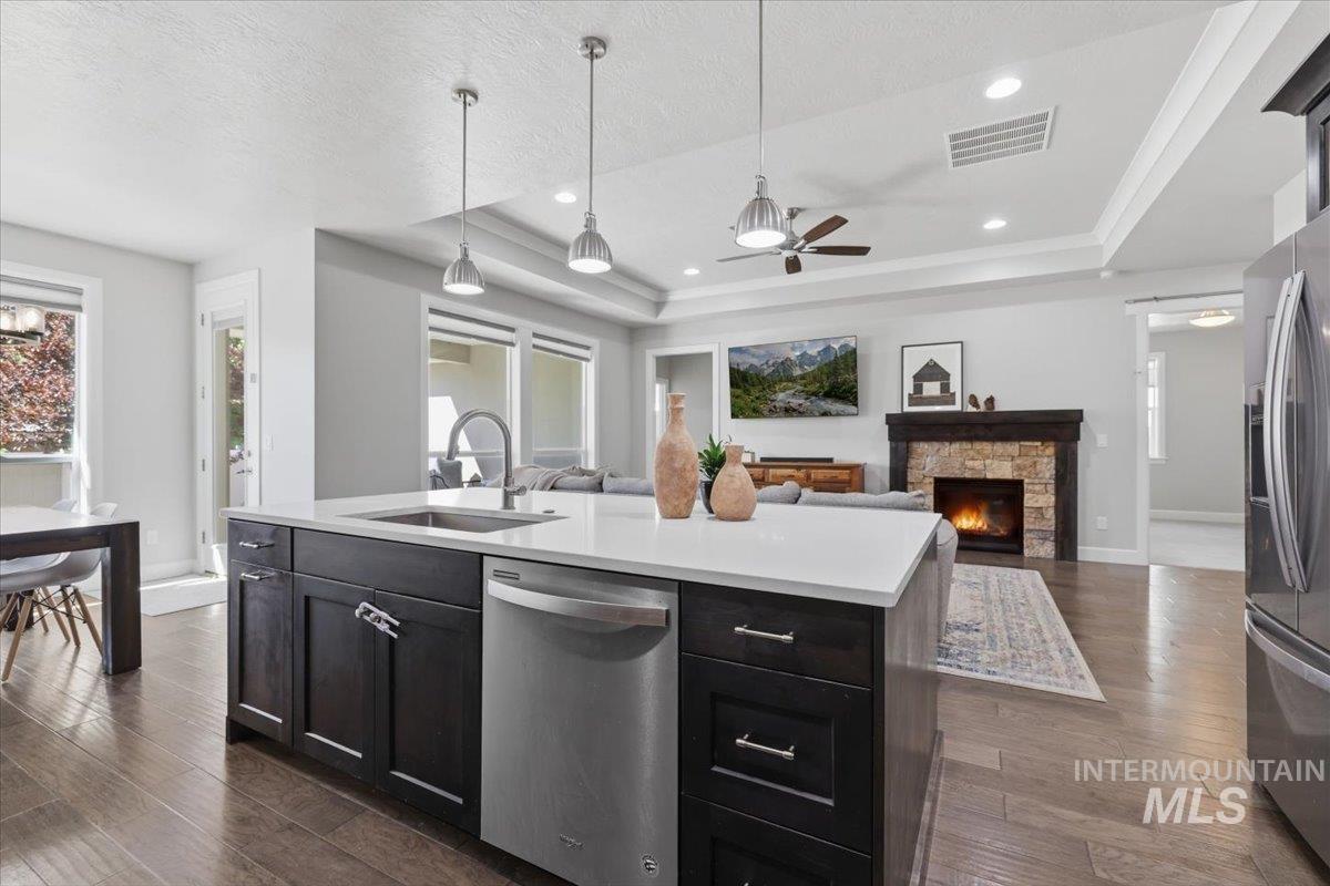 6639 W Hammermill Dr, Boise, Idaho 83714, 3 Bedrooms, 2 Bathrooms, Residential For Sale, Price $700,000,MLS 98982907