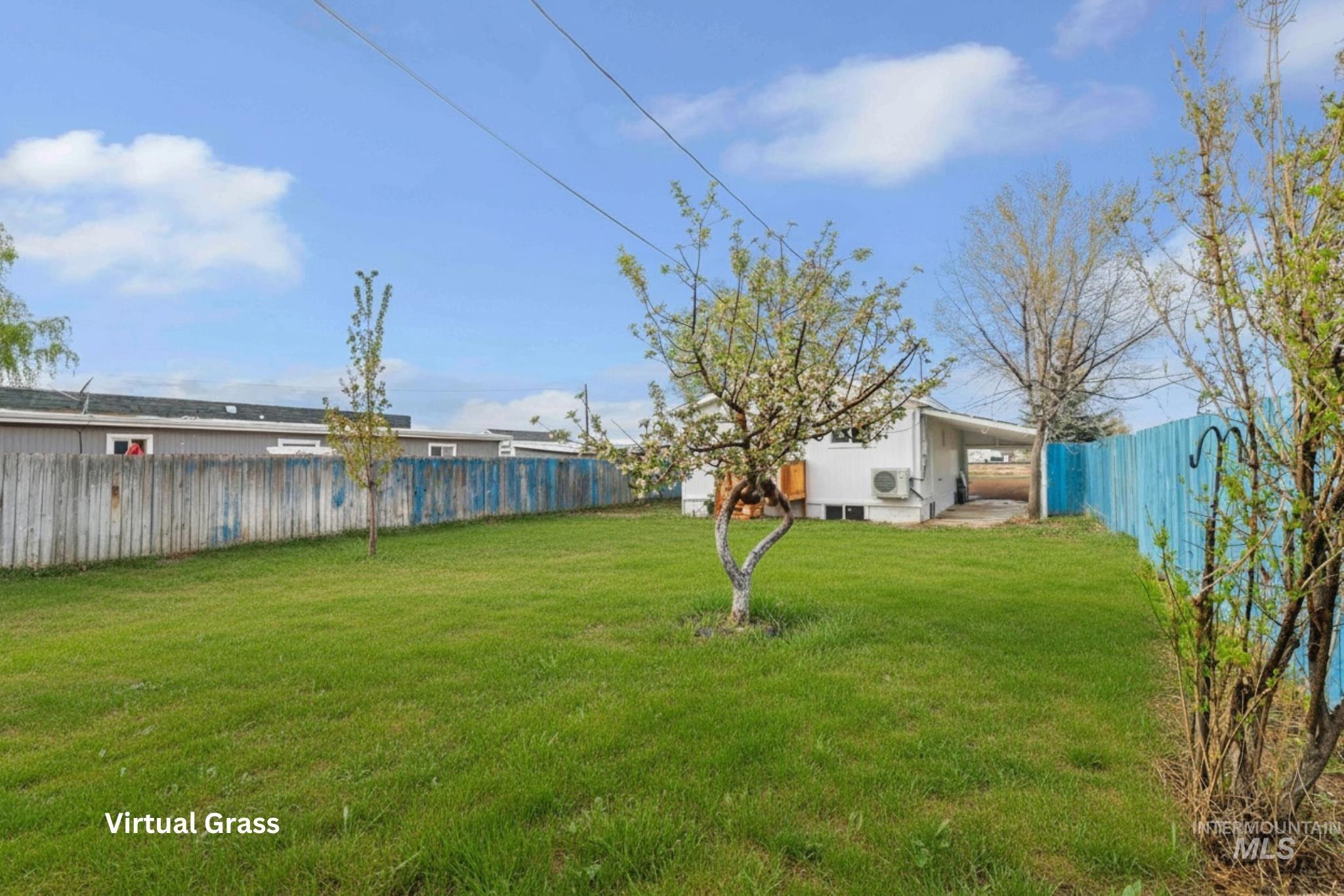 480 Railroad Ave W, Hansen, Idaho 83334, 4 Bedrooms, 2 Bathrooms, Residential For Sale, Price $300,000, 98982908