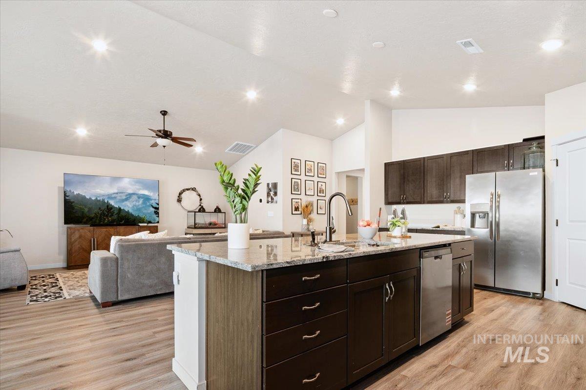 246 W Waukesha St, Meridian, Idaho 83646, 3 Bedrooms, 2 Bathrooms, Residential For Sale, Price $489,000,MLS 98982909