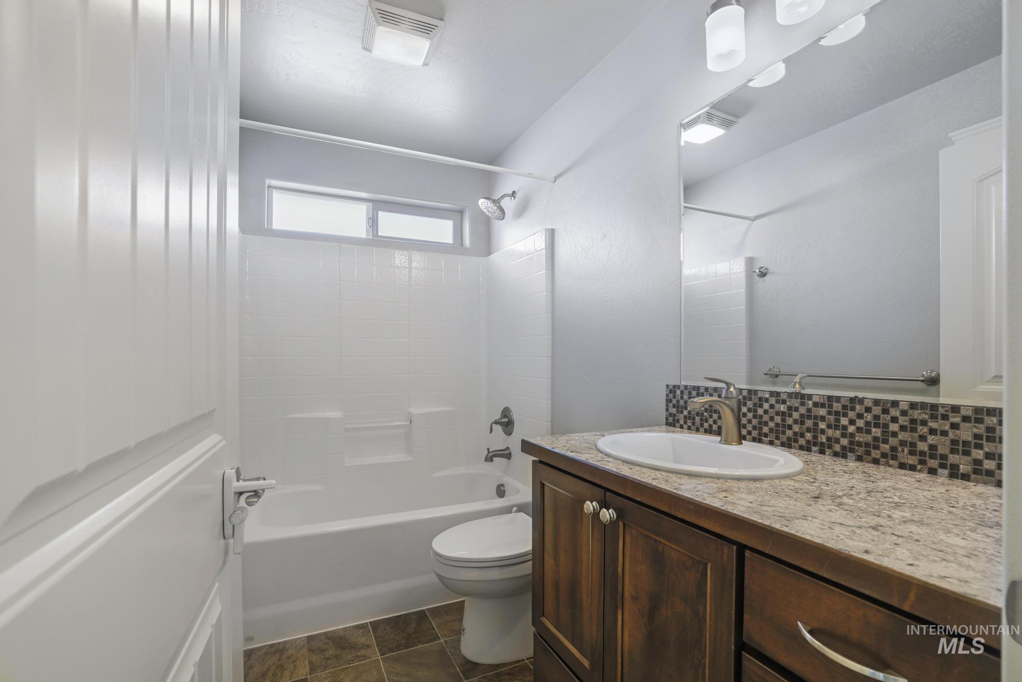 2384 Homestead St, Twin Falls, Idaho 83301, 3 Bedrooms, 2 Bathrooms, Residential For Sale, Price $395,000, 98982910