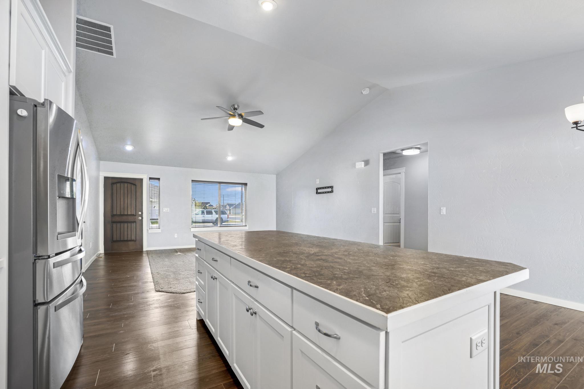 2384 Homestead St, Twin Falls, Idaho 83301, 3 Bedrooms, 2 Bathrooms, Residential For Sale, Price $395,000, 98982910