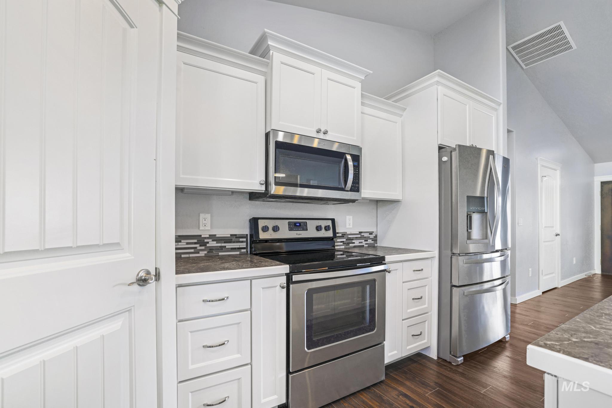 2384 Homestead St, Twin Falls, Idaho 83301, 3 Bedrooms, 2 Bathrooms, Residential For Sale, Price $395,000, 98982910