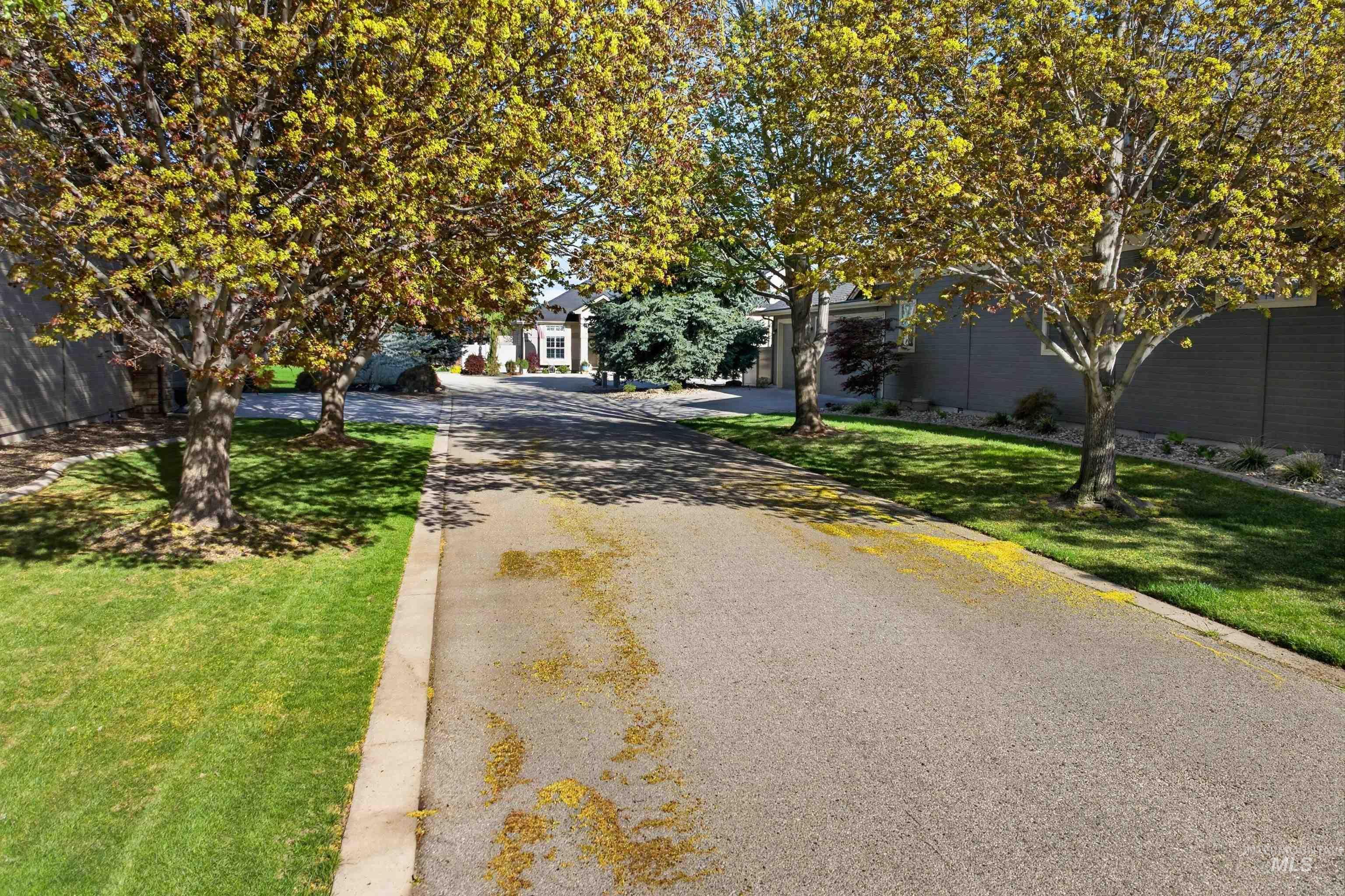 5416 N Forbes Avenue, Boise, Idaho 83713-5250, 3 Bedrooms, 3 Bathrooms, Residential For Sale, Price $750,000,MLS 98982911