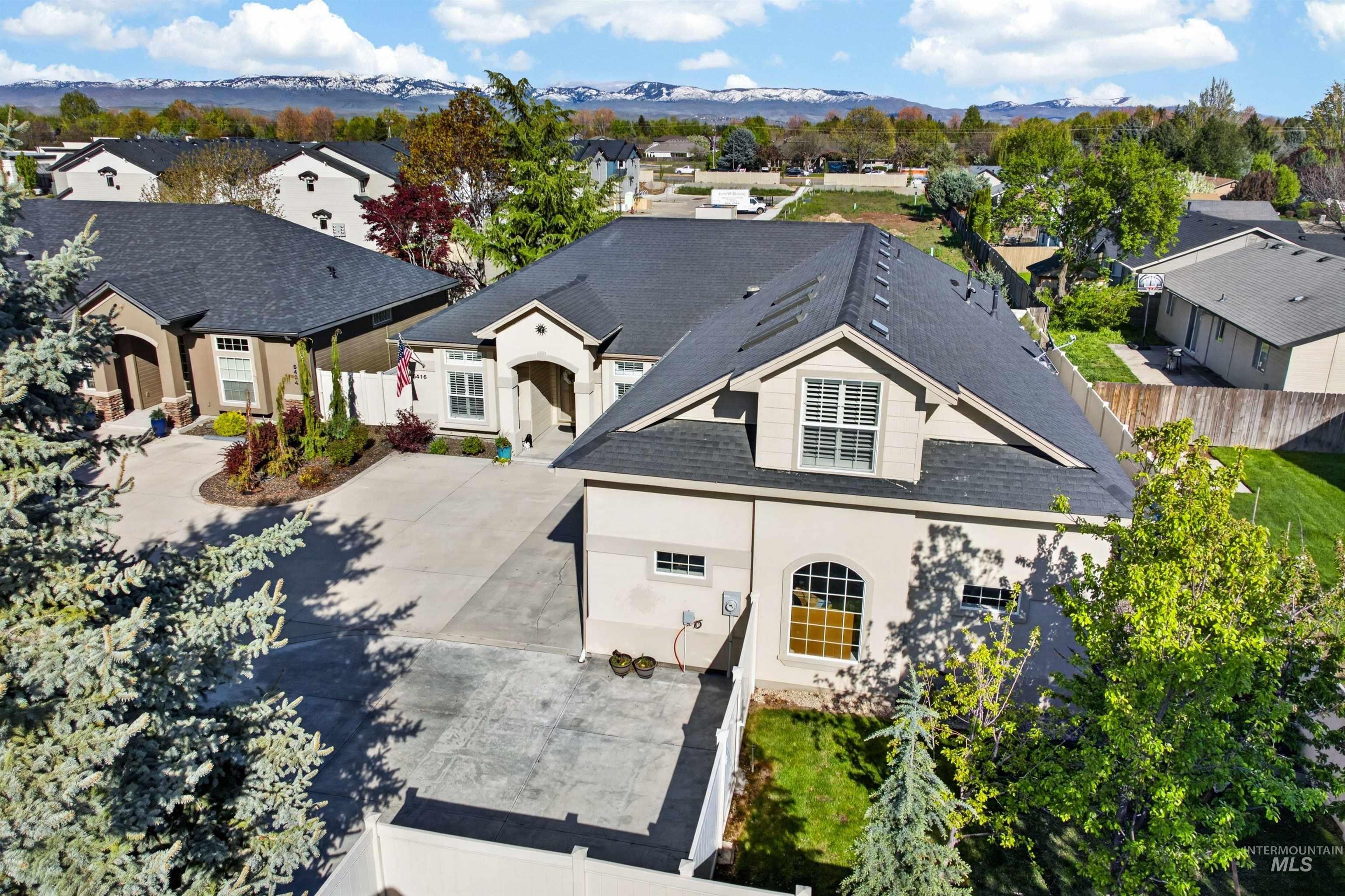 5416 N Forbes Avenue, Boise, Idaho 83713-5250, 3 Bedrooms, 3 Bathrooms, Residential For Sale, Price $750,000,MLS 98982911