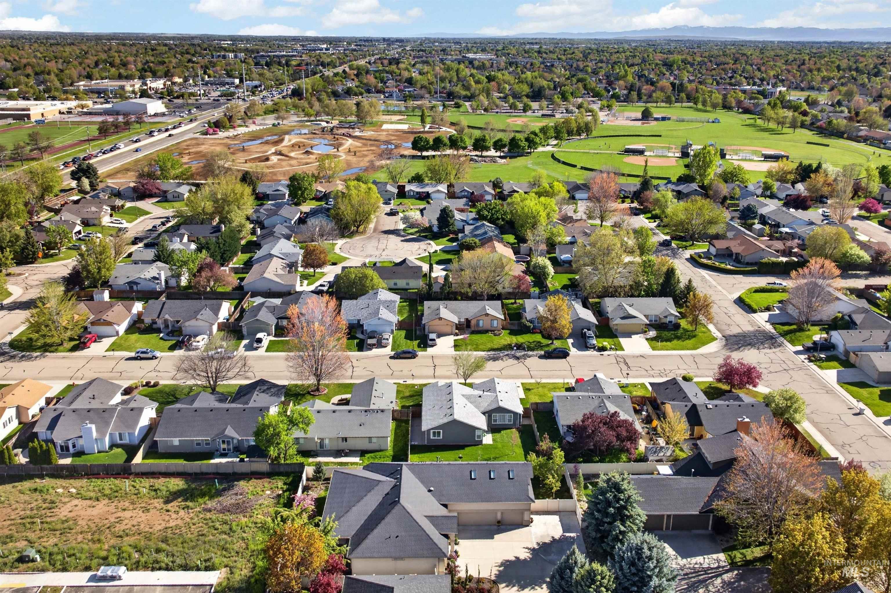 5416 N Forbes Avenue, Boise, Idaho 83713-5250, 3 Bedrooms, 3 Bathrooms, Residential For Sale, Price $750,000,MLS 98982911